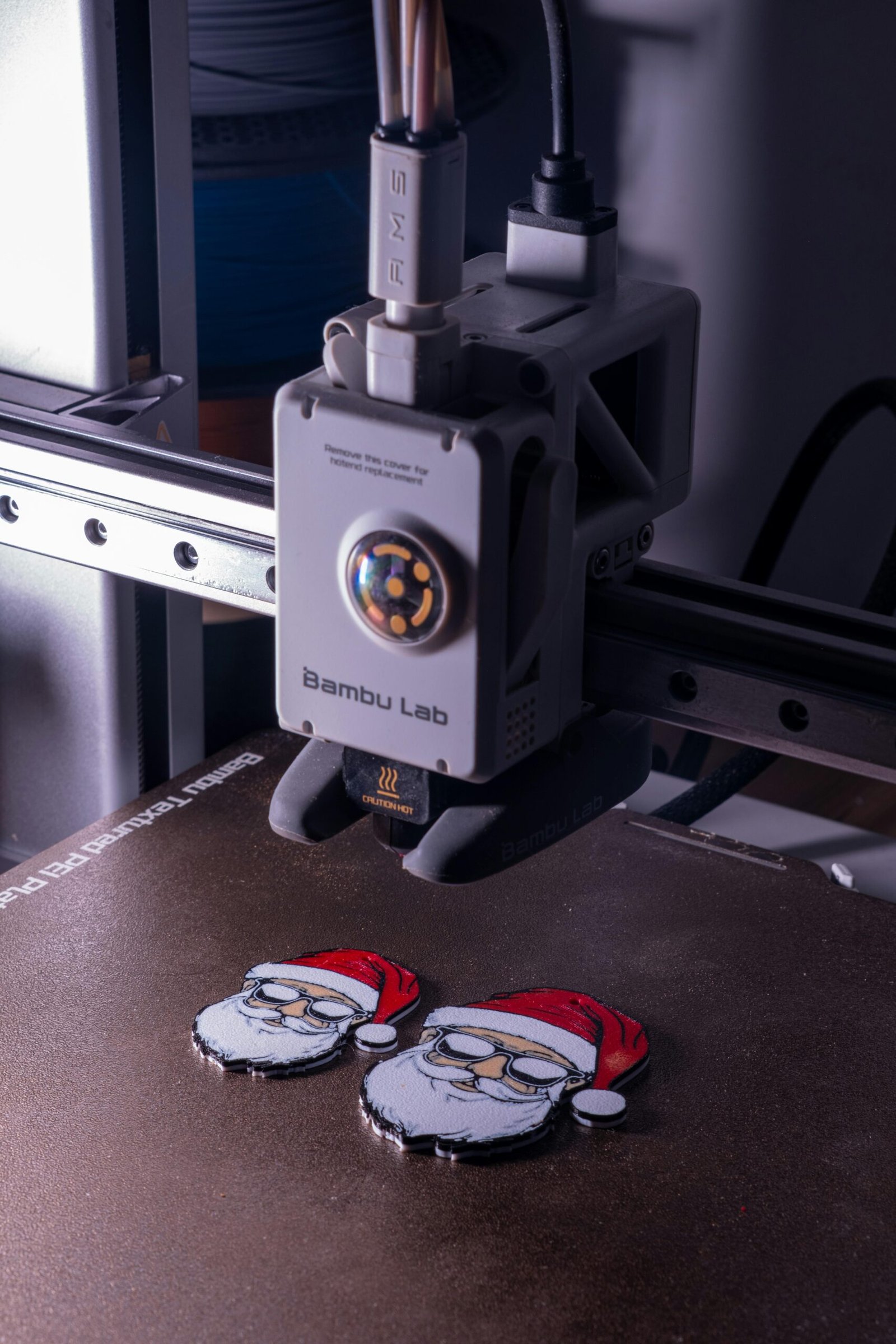 3D printer crafting Santa Claus figures with red hats, capturing modern holiday manufacturing.